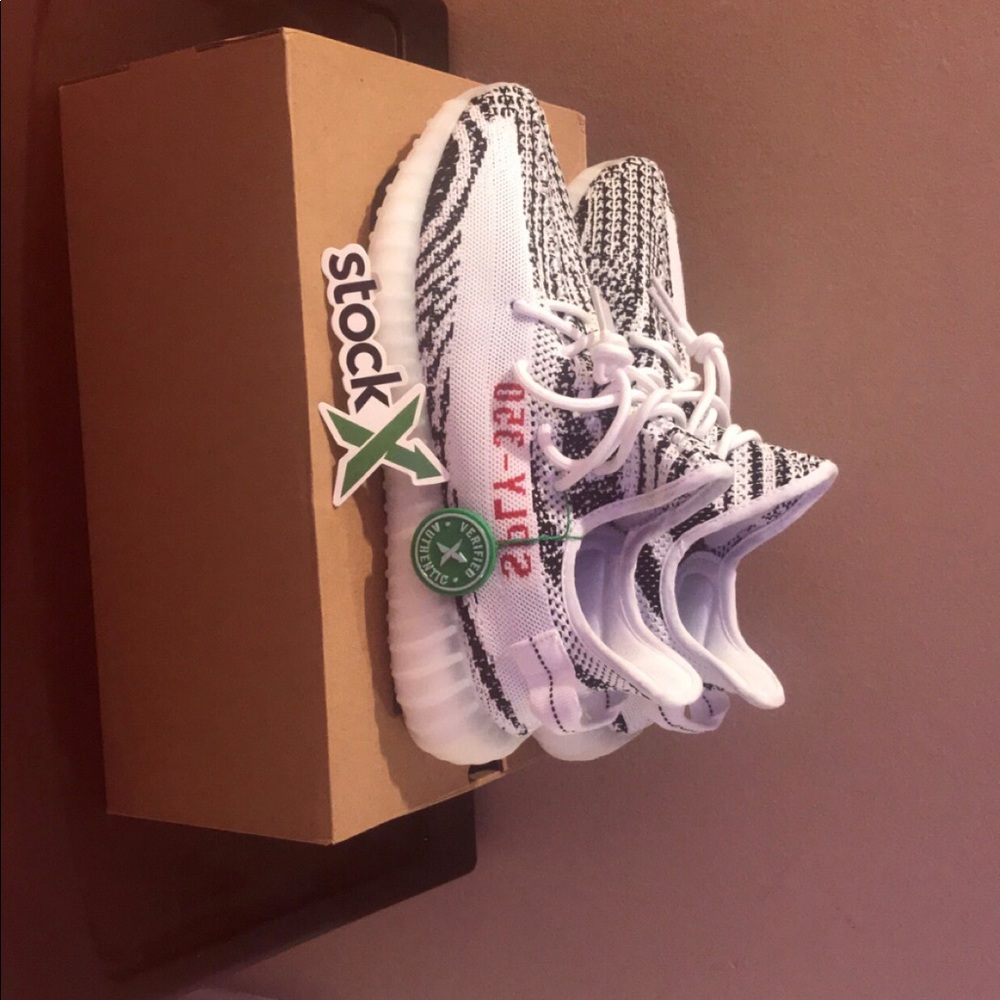 adidas Yeezy Boost 350 V2 Zebra